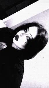 KinkyBaddie69 black lips, white thighs, zero regrets 🖤🥀 slika