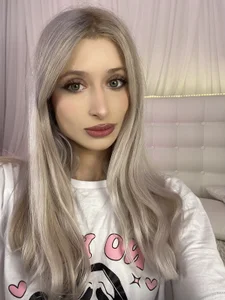 LuxuryBarbie Public Pic 7