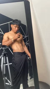 muscle_boyhorny Hi  5. fénykép