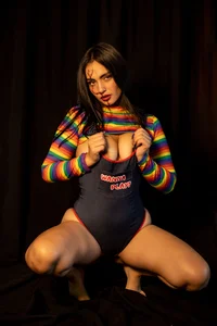 kareena_basu “I am that perfect mix between danger and desire… and I always leave a mark 😈💄” Immagine  3