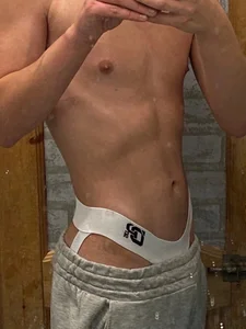 curlyboyy_ Public Foto 4