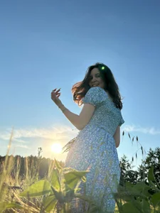 WhitneySimon Public зображення 3