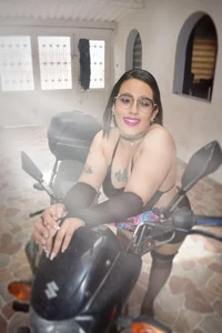 NatalieHarris motorized girl Kuva 2