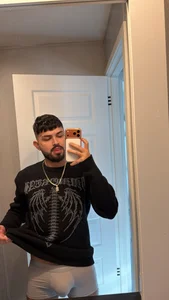 Public od Wild-Luca  snímek