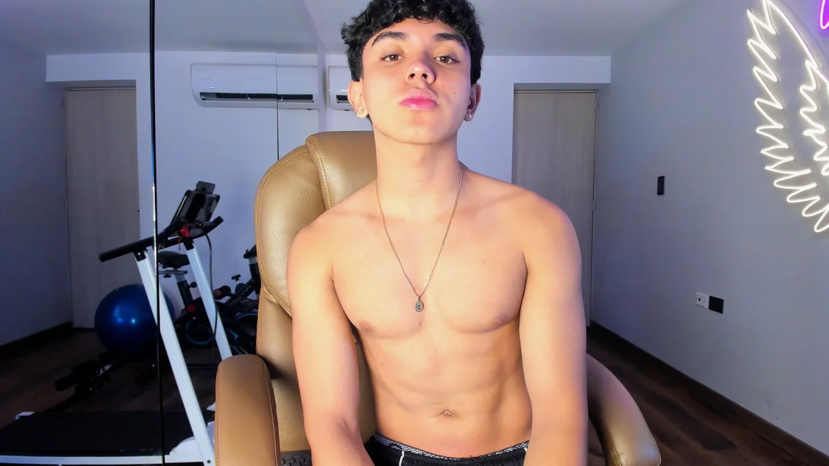 _TaylorBlack Trending Plaatje 8468