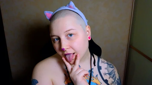 Belinda_Starlight Bald catgirl Hình