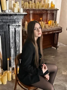 VenessaBatcheller candlelit photo shoot🕯️ Bilde 4