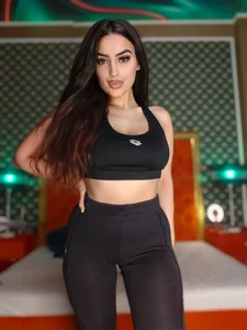VallerieJones Gym outfit vibes Immagine 