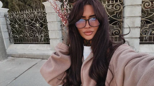 CharimgSabrina Public Foto 2