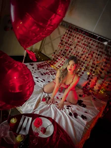 RebeccaHudson Our San Valentine Dinner Foto 8