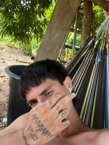 Public de AAA_WHITE  6 Imagens