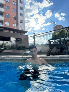 nico_crown Public Pic 2