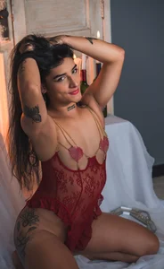 Skarlet_Ruiz_ Sensual Pic 4