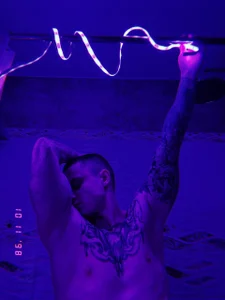 more__than__loveのsexy Nyonの枚の写真