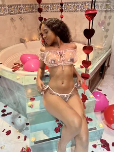 Tina_Rouse2 VALENTINE'S DAY Pic