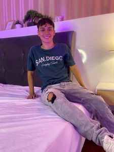 Josh_Bright es un placer conocerte, soy Josh 😊 Foto 6