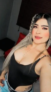 wondercouplexxx: Public ( 2 фото)