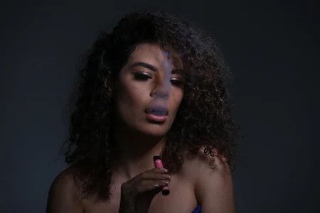 Rachell_More smoke♥ Pic 3