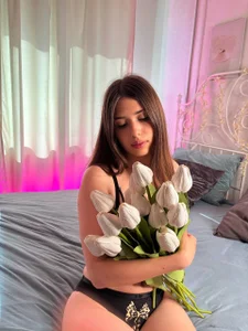 Elly_B1oom Your beloved Elly Pic