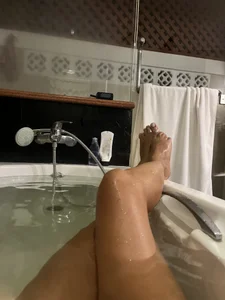 Izabella_Bella Foots 🦵🏼🦵🏼 Pic 7
