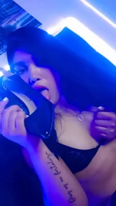 emily_rosse04 Public Pic 3