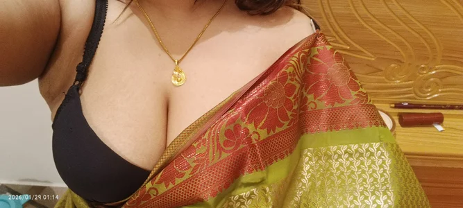 Beauty_Queen_Soniya hi my love😘🤩🥰 Pic 2