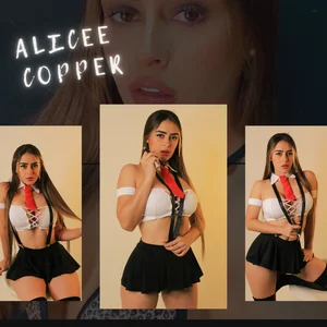 alicee_cooper Do you like this sexy college girl? Pic