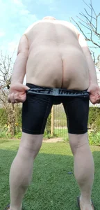 uncle243In the garden Bild
