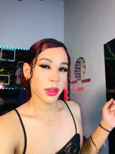 angelitasexxxhot: 🖤🔥 Dark Elegance: Power and Seduction ✨ ( 2 фото)