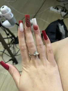 AvaLarson Nails Pic 9
