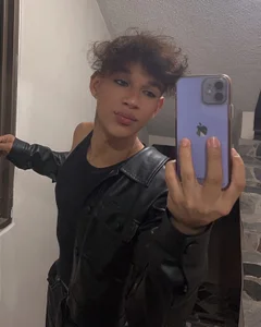 Terra_moonlight Femboy 💎🎶🫧 Immagine  8