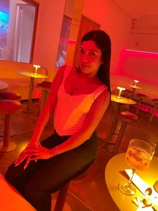Maya-squirt Brindemos 🥂 Pic 3