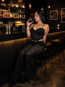 Noa_rousse01 a flirty girl around town 🌆🏙 ️ Bilde 5