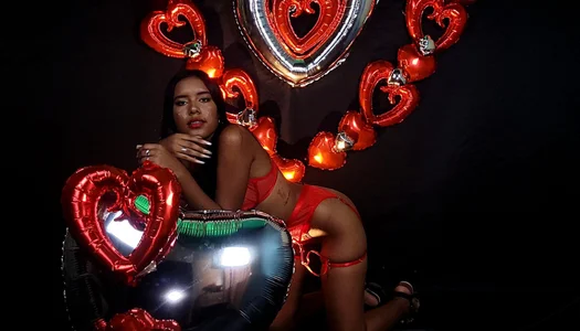 Sophy_Miller_ Public Foto 7