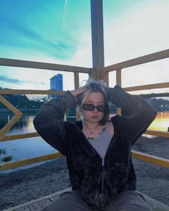 EviaVanveen Public Pic 3