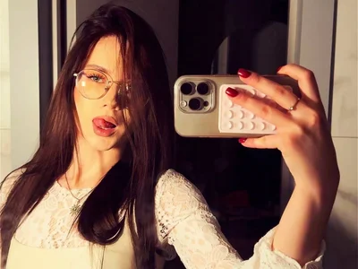 Sometimes I'm a little bad girl de DebraSchneider  4 photos