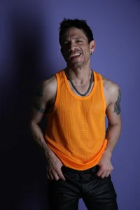 RenzoTorrente Studio pics . fénykép