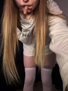 Annie_Meow Public Pic 2