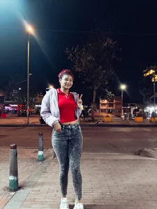 CloeEbony Public Bilde 2