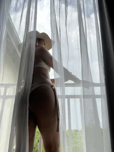 Naughty__Mom Brunette Temptation 😏 Bilde