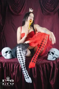 Arianna_sweeet I am the red queen ❤❤ Pic 3