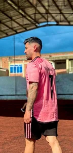 miike_smit a صورة واحدة|miike_smit a صورتان|miike_smit a  2 صور|miike_smit a  2 صورة