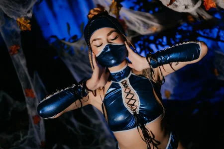 AmbarSantany Kitana💙🤍 Immagine  4