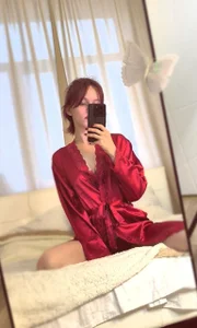 Milena_Milyan Look at the mirror Pic 7