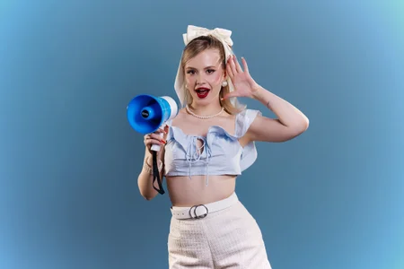 MilanaBalmain Dangerously cute! Gambar