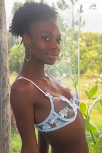 AnnieMoon7 Public Bilde 3