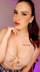 LucianaTomson Ru girl 🧡 Pic 3