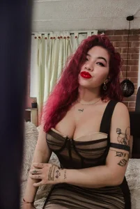 kyliejenner_hot the owner of your heart has arrived♥️🔥👿 Pic 4