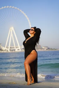 CelesteBailey Dubai Trip! Foto 8