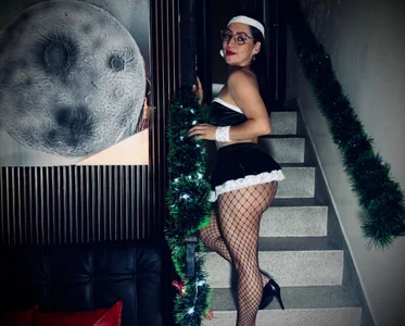 KateTompson_ Merry Christmas baby🎆🎄 Pic 9